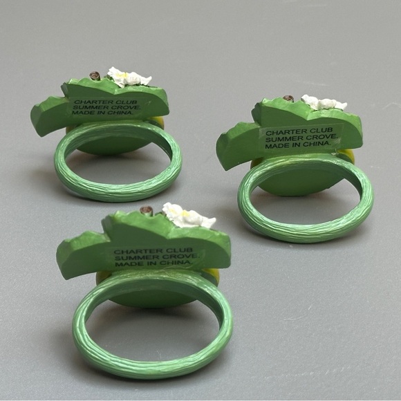 Set of 4 Green Pears Napkin Rings - Picture 3 of 8